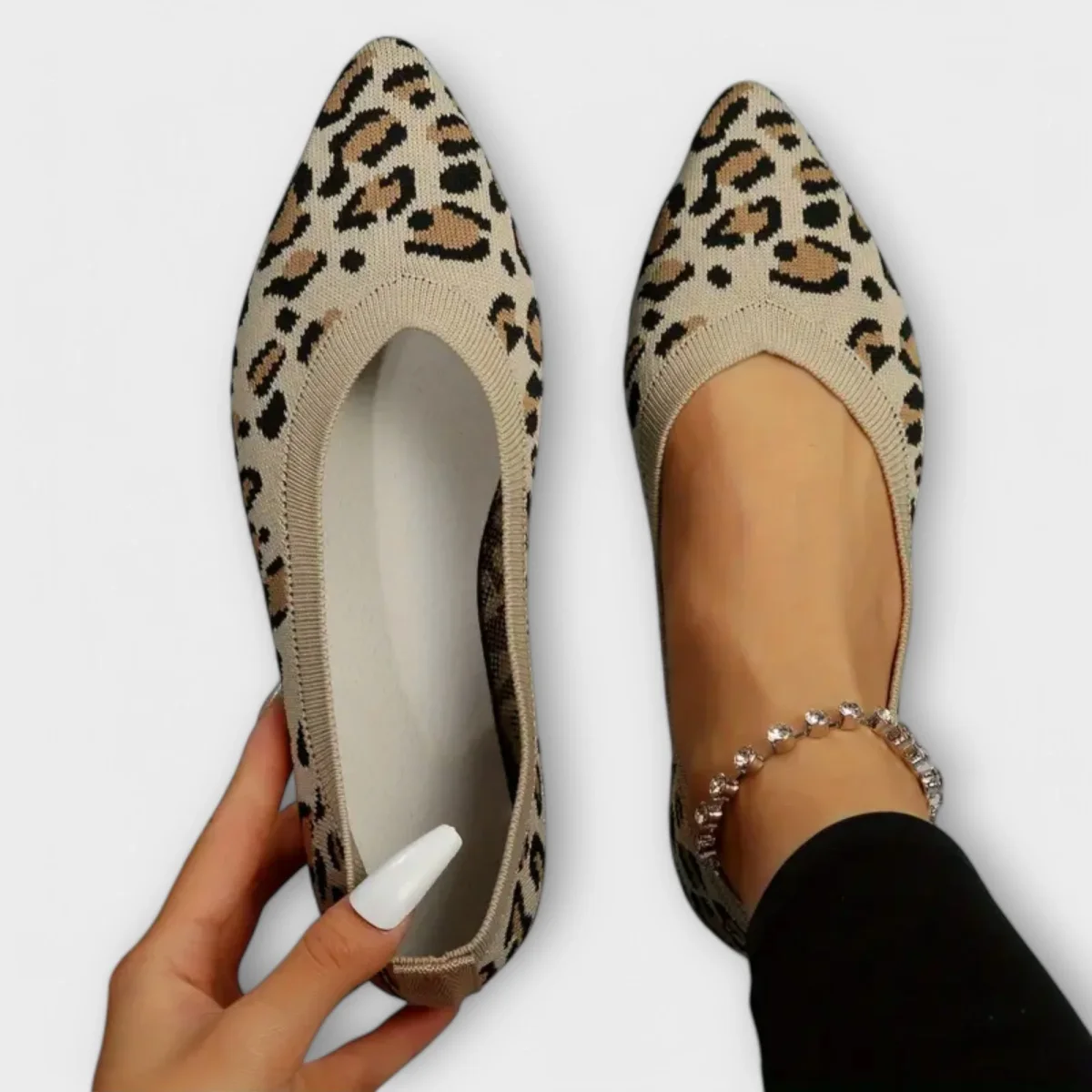 Paula | Sabrinas de Renda com Estampado de Leopardo