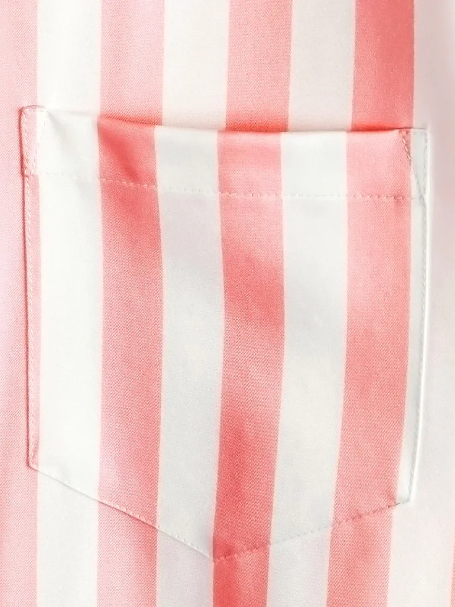 Camisa de Algodão Aloha de Manga Curta para Homem com Estampado de Palma Listrada em Rosa e Branco - Image 6